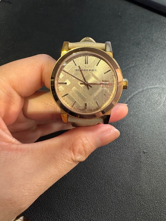 Burberry The City Rose Gold Watch - Picture 2 of 6